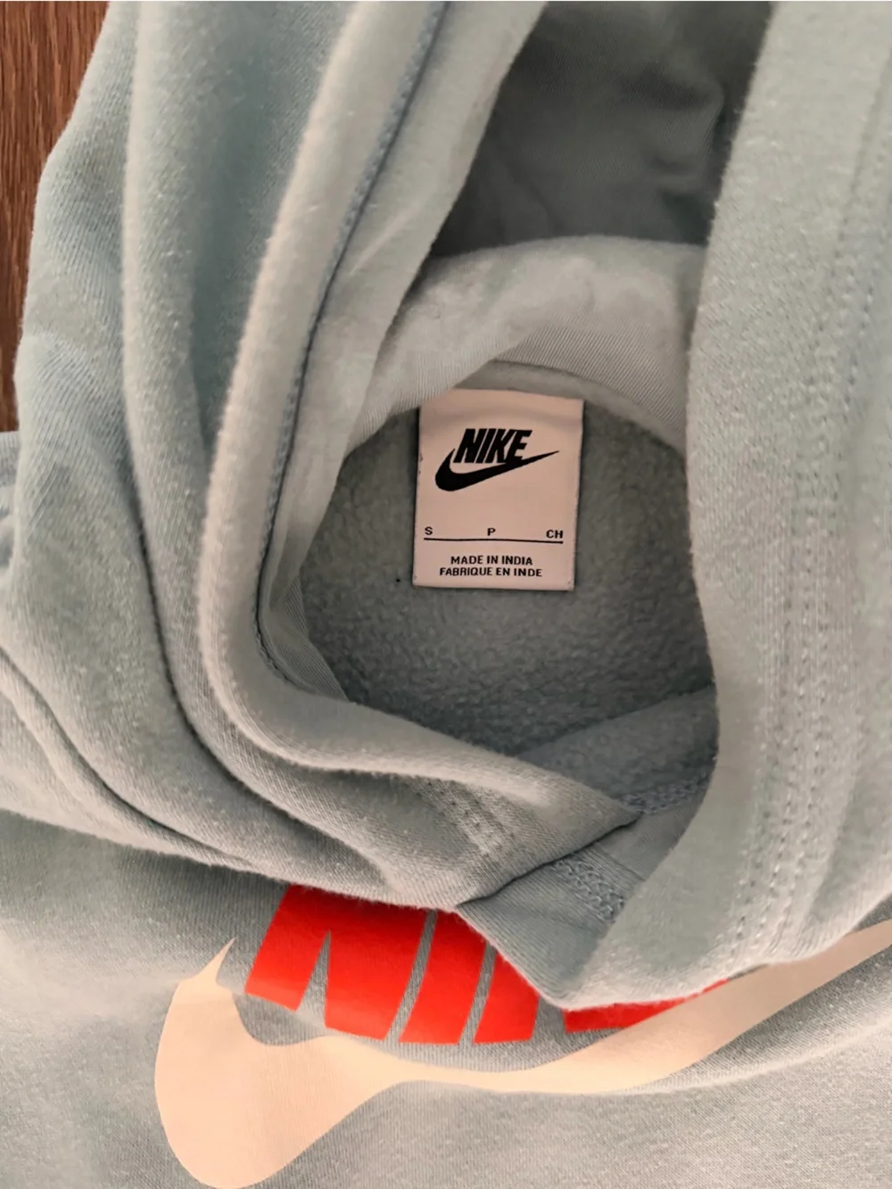 Nike boy small sweater